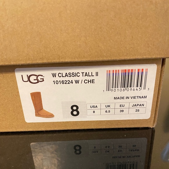 UGG Classic Tall II (Chestnut) - Picture 1 of 8